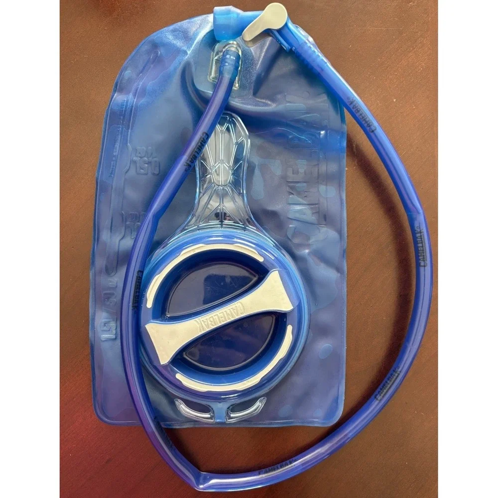 Camelbak excellent